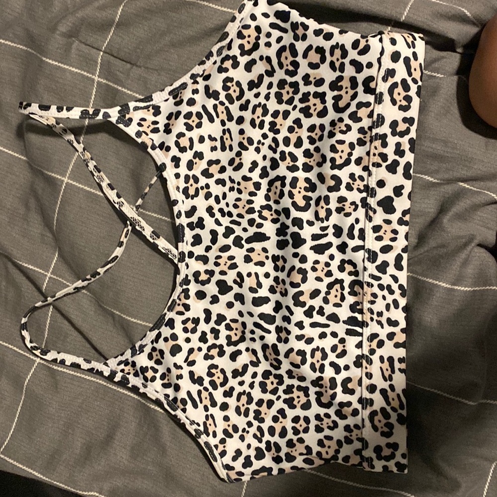 This is a Cheetah print Shein sports bra. Size small.